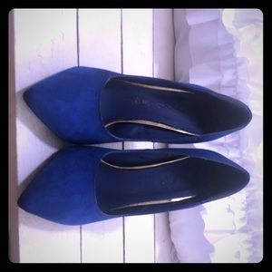 Blue size 8 4in high heels
